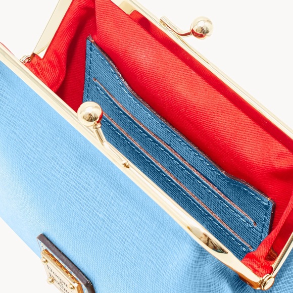 ๐Cute. Dooney & Bourke Kisslock coin purse - Picture 4 of 14